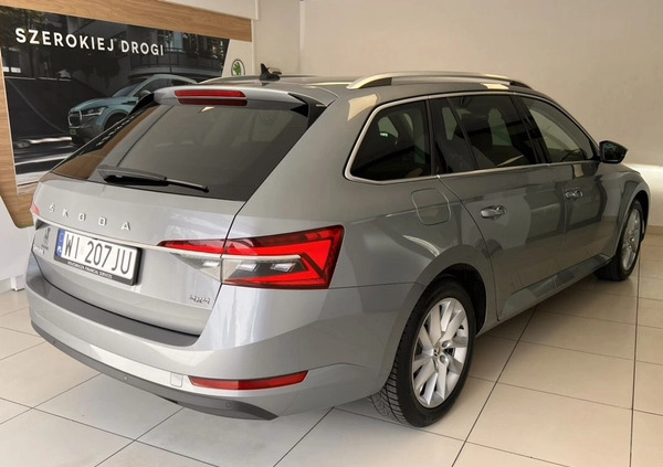 Skoda Superb cena 113500 przebieg: 118549, rok produkcji 2019 z Kunów małe 172